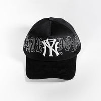Gorra 31 Hats NY Crystals negra vista frontal con logo NY y cristales