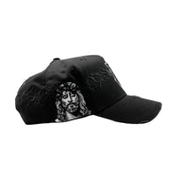 Lateral de la gorra Rude Awakenings con rostro de Jesús bordado